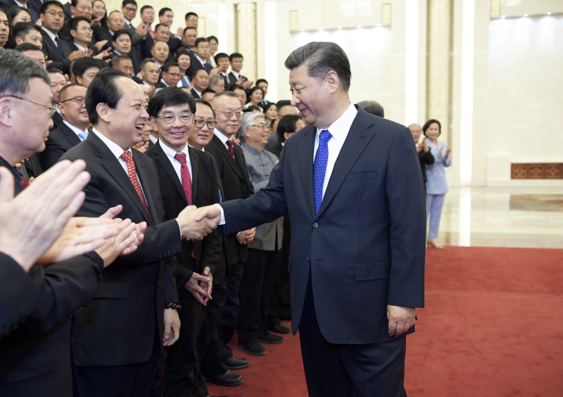 2019年5月28日，習(xí)近平主席在人民大會(huì)堂親切接見(jiàn)舒心先生